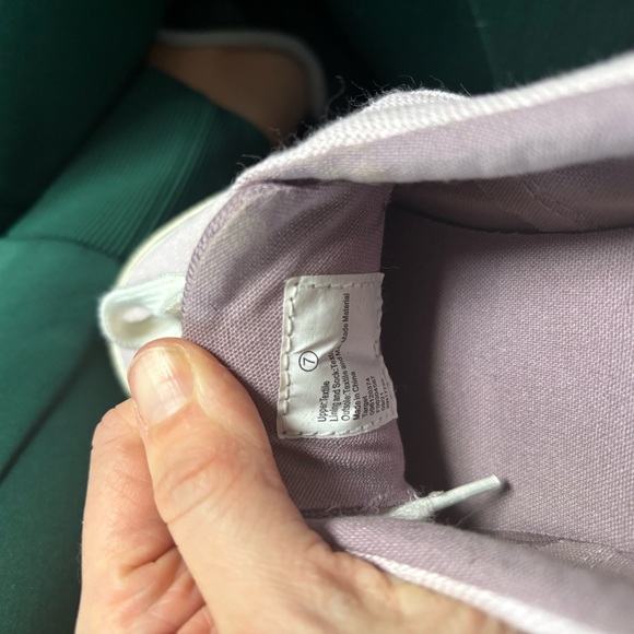 👟LIKE NEW Lavender Canvas Sneakers - Picture 5 of 5